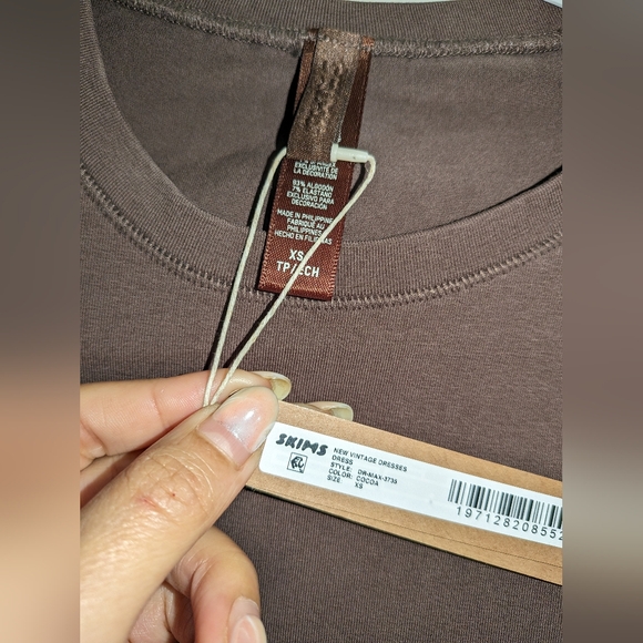 2. NWT SKIMS NEW VINTAGE T-SHIRT LONG DRESS IN COCOA - Picture 6 of 7